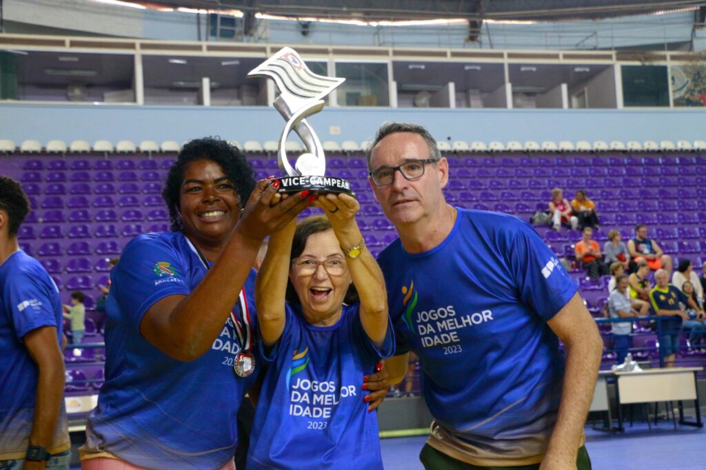 Ginástica rítmica de Araçatuba conquista 11 medalhas em Amparo (SP) -  Araçatuba Acontece