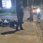 Motociclista fica ferido após colidir contra poste de energia na Fundadores, em Araçatuba